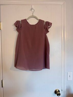 Sleeveless Ruffle-Trim Blouse in Dusty Rose